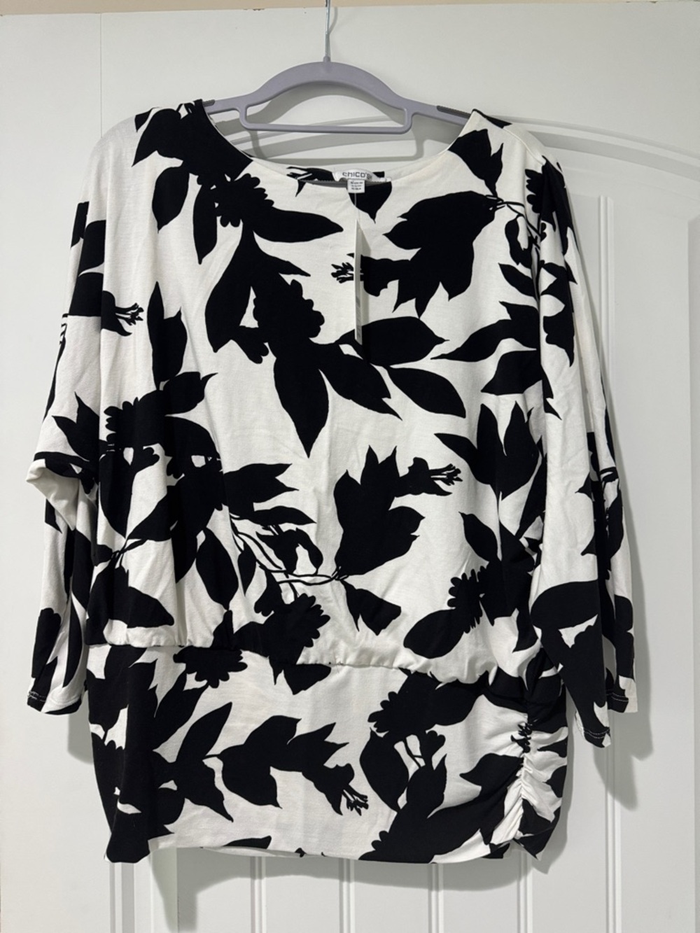 NWT Chico's Black and White Botanical Dolman Tunic